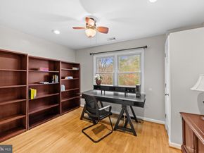 8217 Buckspark Lane W, Potomac MD 20854