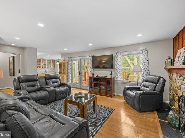 8217 Buckspark Lane W, Potomac MD 20854