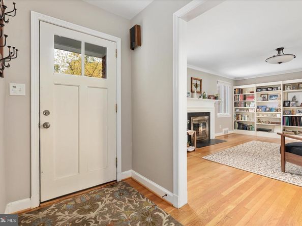 3122 Worthington Circle, Falls Church VA 22044