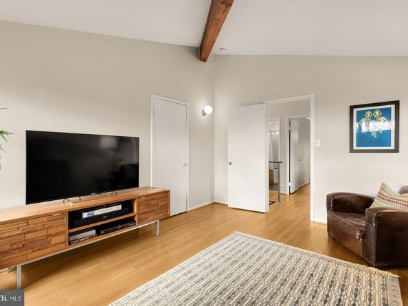 5420 Mohican Road, Bethesda MD 20816