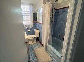 1117 Saint Vincent Street, Philadelphia PA 19111