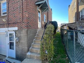 1117 Saint Vincent Street, Philadelphia PA 19111