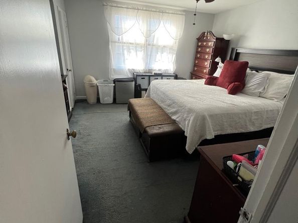 1117 Saint Vincent Street, Philadelphia PA 19111