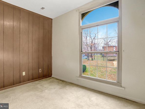 8300 Tobin Road 23, Annandale VA 22003