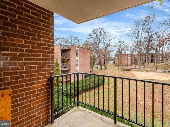 8300 Tobin Road 23, Annandale VA 22003