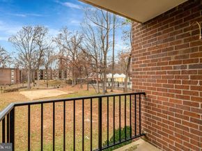 8300 Tobin Road 23, Annandale VA 22003