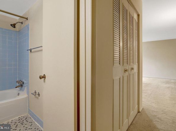 8300 Tobin Road 23, Annandale VA 22003