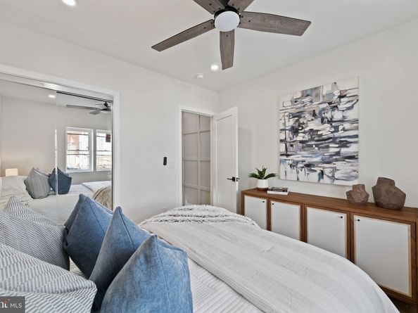 1111 Morris Street, Philadelphia PA 19148