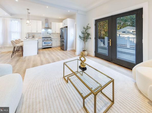 2806 Franklin Street NE, Washington DC 20018