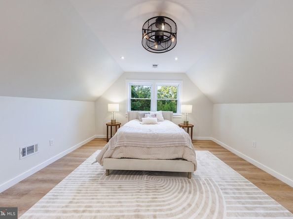 2806 Franklin Street NE, Washington DC 20018