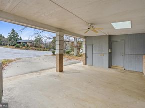 2745 N Radford Street, Arlington VA 22207