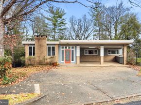 2745 N Radford Street, Arlington VA 22207