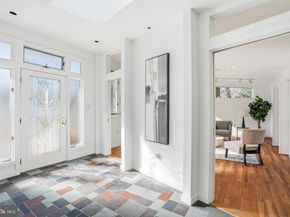 2745 N Radford Street, Arlington VA 22207