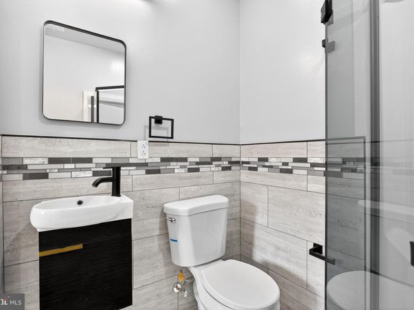 1808 W Susquehanna Avenue, Philadelphia PA 19121