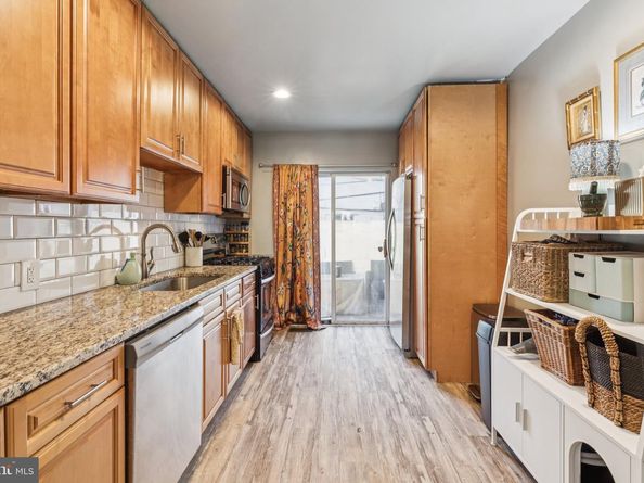 630 Durfor Street, Philadelphia PA 19148