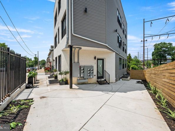 4921 Chester Avenue, Philadelphia PA 19143