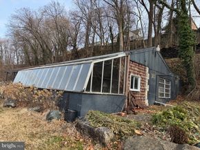 233 Scottdale Road, Lansdowne PA 19050