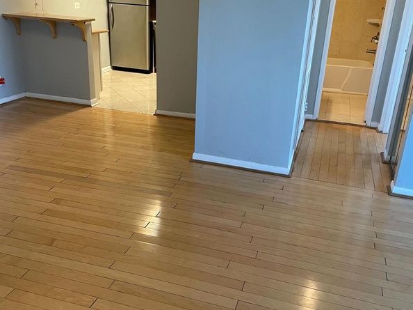 8315 N Brook Lane 21004, Bethesda MD 20814