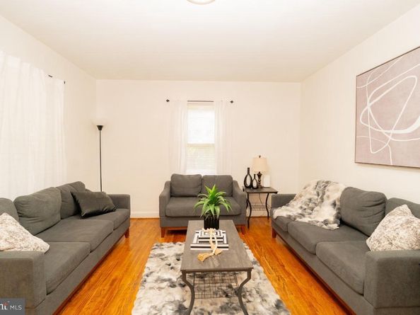 1037 16TH Street S, Arlington VA 22202