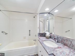 1326 Spruce Street 1701, Philadelphia PA 19107