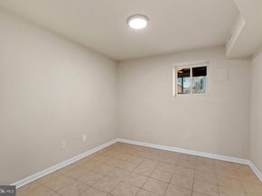 1018 11TH Street NE, Washington DC 20002