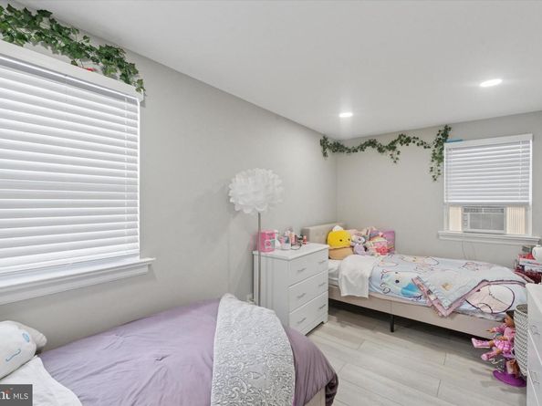 9938 Alicia Street, Philadelphia PA 19115