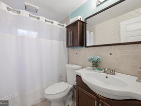 2022 S Monroe Street S, Arlington VA 22204