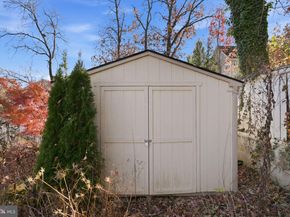 2022 S Monroe Street S, Arlington VA 22204