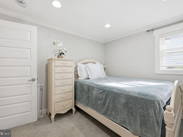 2022 S Monroe Street S, Arlington VA 22204