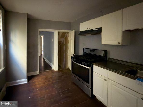 1638 W Victoria Street, Philadelphia PA 19140