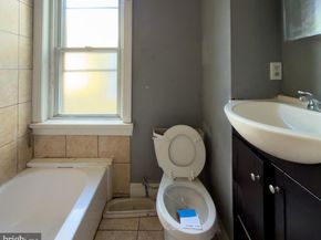 1638 W Victoria Street, Philadelphia PA 19140