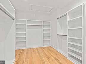 352 Ayr Hill Avenue NE, Vienna VA 22180