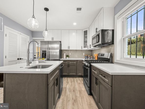 206 34TH Street SE, Washington DC 20019