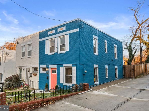 206 34TH Street SE, Washington DC 20019