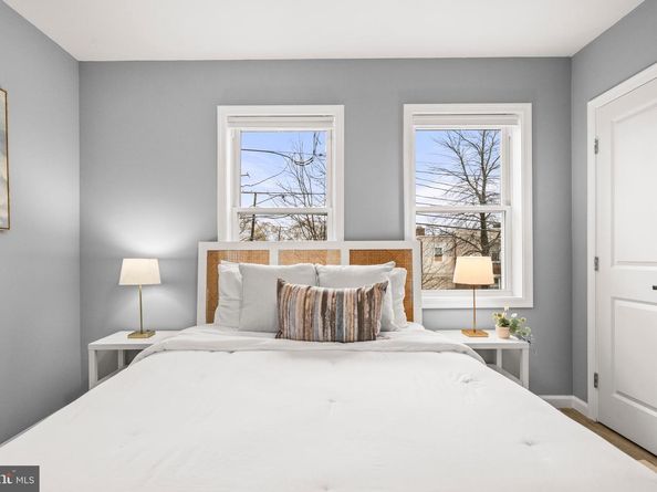 206 34TH Street SE, Washington DC 20019