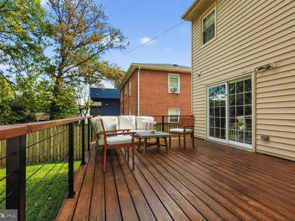 2607 Washington Boulevard, Arlington VA 22201