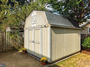 2607 Washington Boulevard, Arlington VA 22201