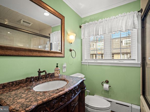 503 E Gravers Lane, Wyndmoor PA 19038