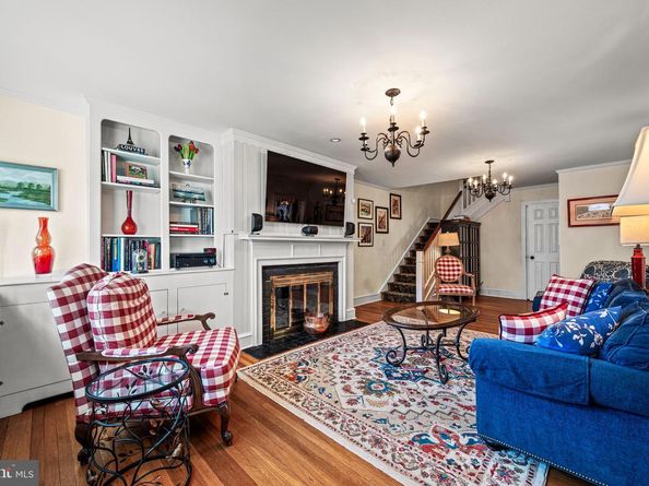 503 E Gravers Lane, Wyndmoor PA 19038