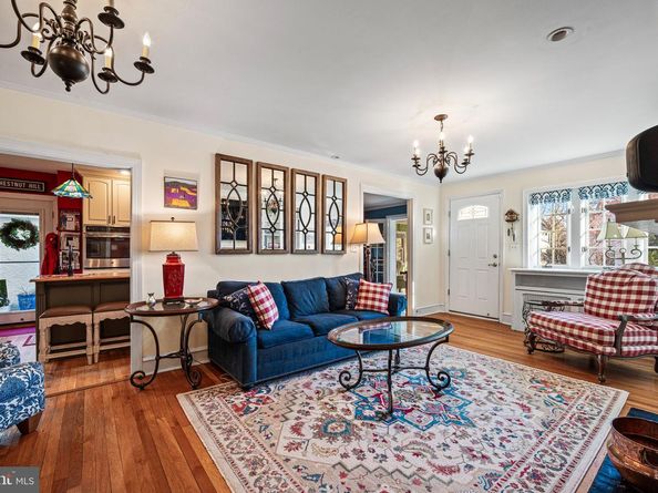 503 E Gravers Lane, Wyndmoor PA 19038