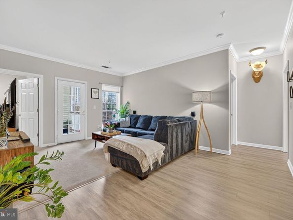 4550 Strutfield Lane 2213, Alexandria VA 22311