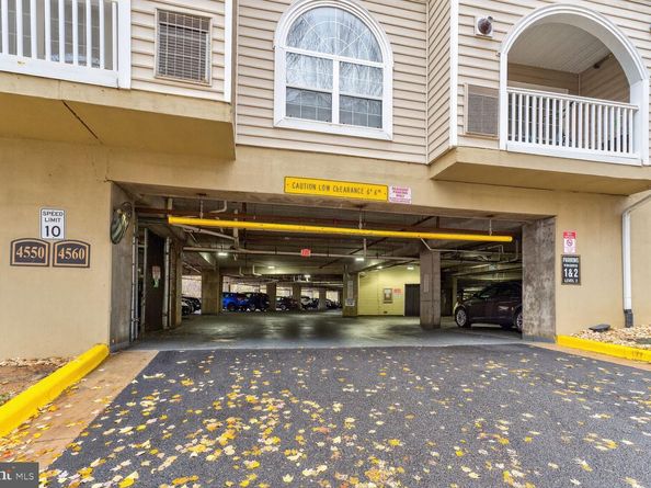 4550 Strutfield Lane 2213, Alexandria VA 22311