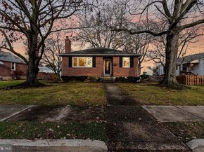 111 E Oak Lane, Glenolden PA 19036