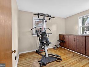 111 E Oak Lane, Glenolden PA 19036