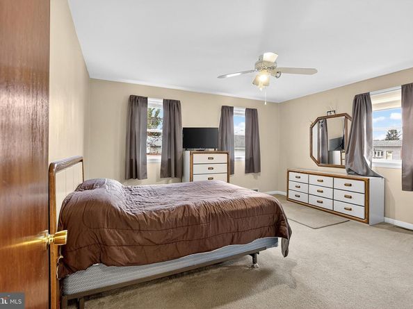 111 E Oak Lane, Glenolden PA 19036