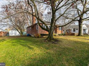 111 E Oak Lane, Glenolden PA 19036