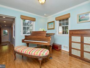 3032 Crane Drive, Falls Church VA 22042