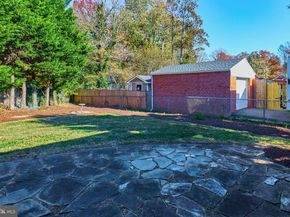 3032 Crane Drive, Falls Church VA 22042