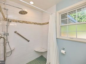 3032 Crane Drive, Falls Church VA 22042