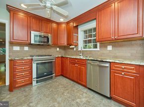 3032 Crane Drive, Falls Church VA 22042